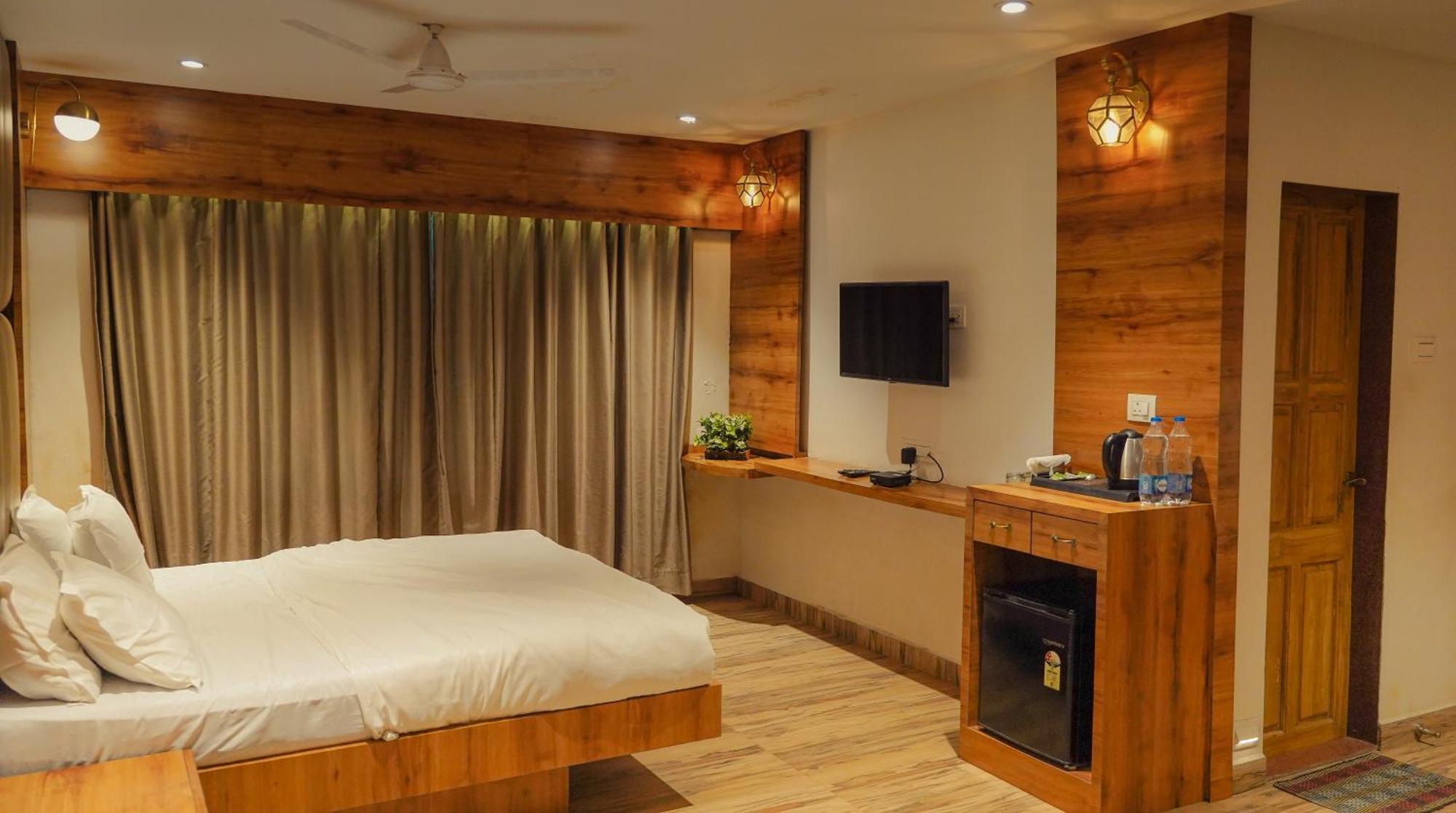 בדלפור Whispering Peepul Resort מראה חיצוני תמונה